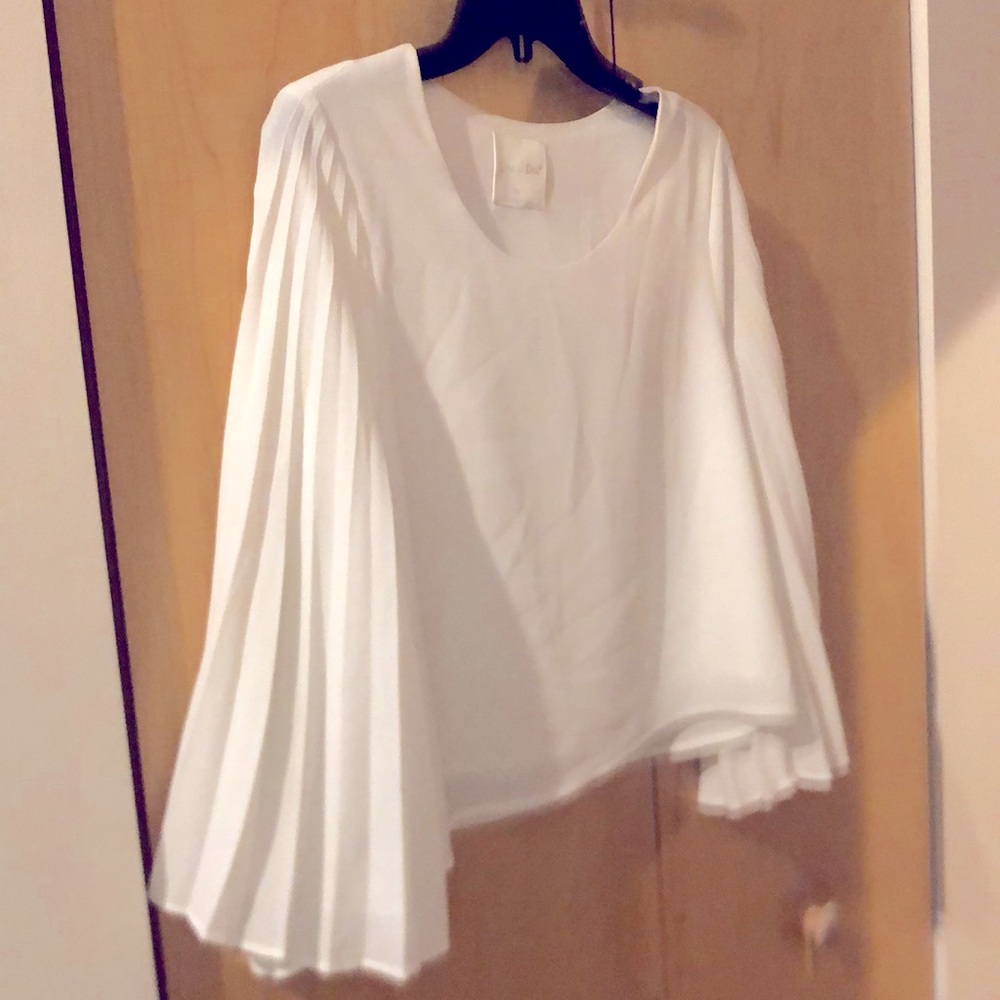 Line & Dot flowy blouse